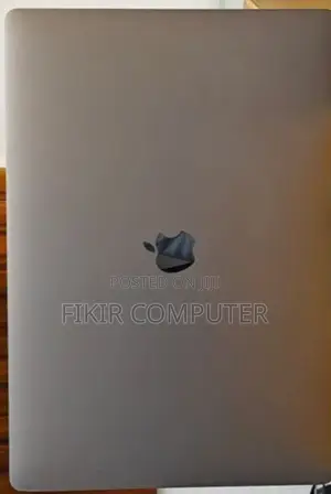 New Laptop Apple MacBook Pro 2019 16GB Intel Core I7 SSD 512GB