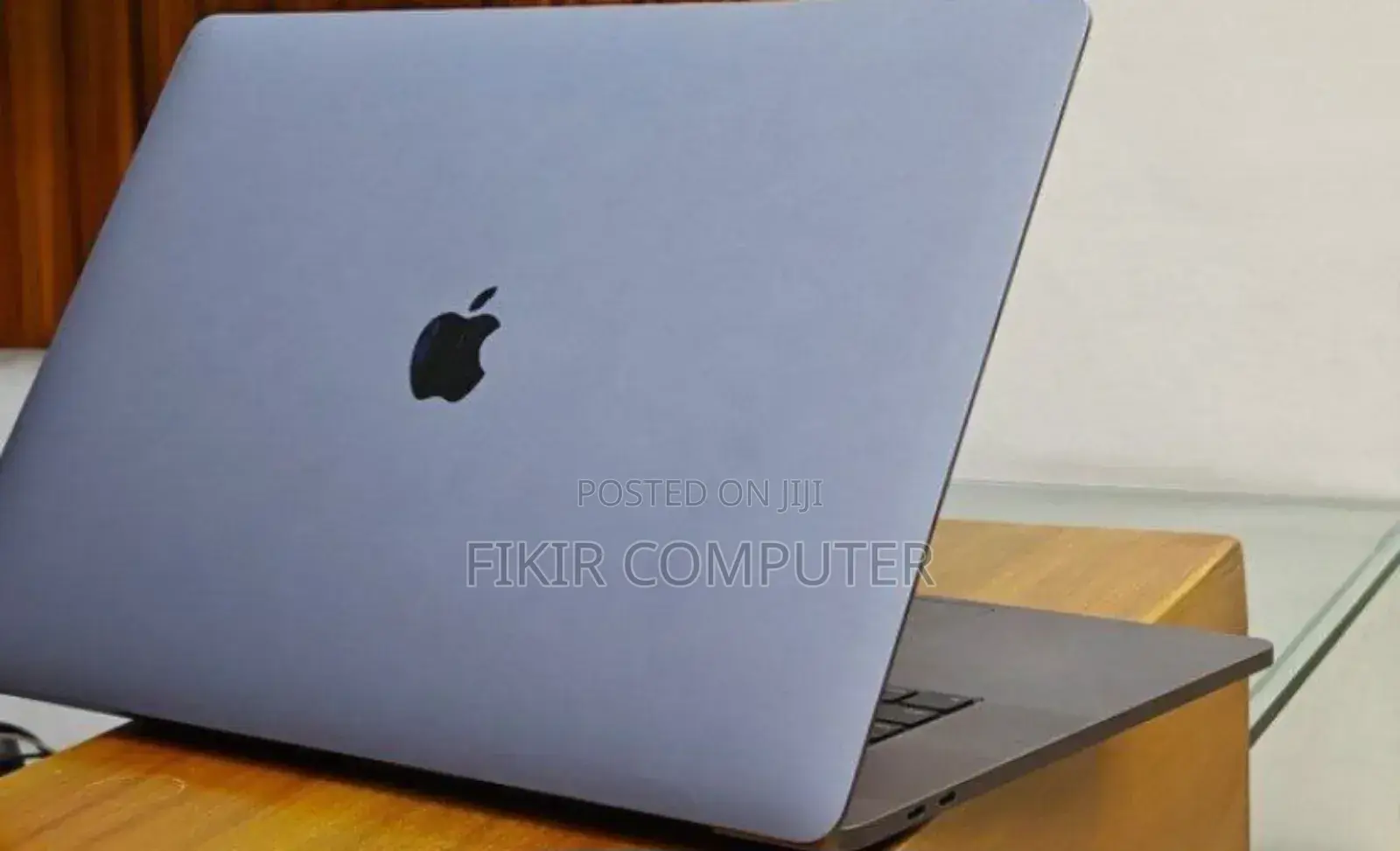 New Laptop Apple MacBook Pro 2019 16GB Intel Core I7 SSD 512GB