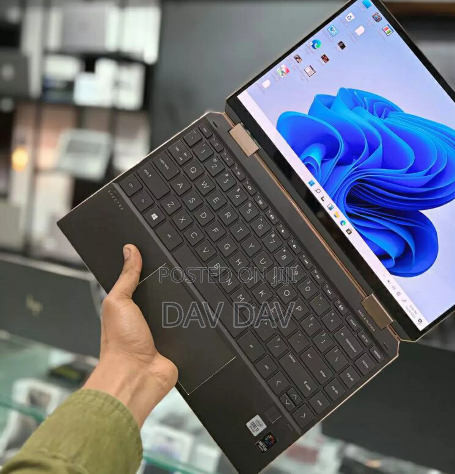 New Laptop HP Spectra 13 16GB Intel Core I7 SSD 512GB