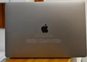 New Laptop Apple MacBook Pro 2019 32GB Intel Core I9 SSD 512GB