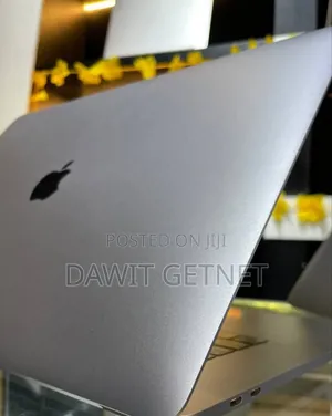New Laptop Apple MacBook Pro 2019 16GB Intel Core I9 SSD 1T