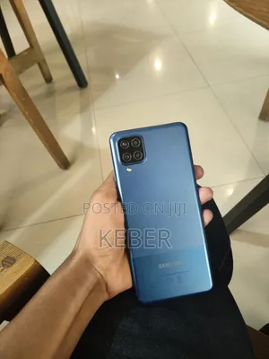 Photo - Samsung Galaxy A12 64 GB Blue