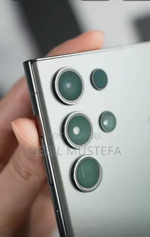 Photo - New Samsung Galaxy S23 Ultra 256 GB Green