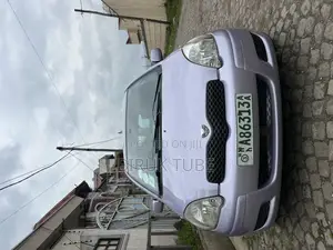 Toyota Vitz 2003 Purple