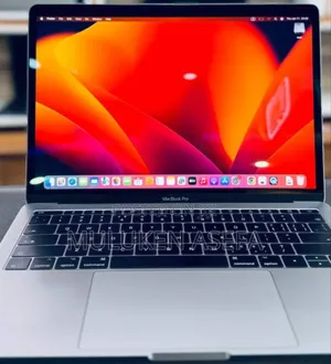 New Laptop Apple MacBook Pro 2017 8GB SSD 512GB