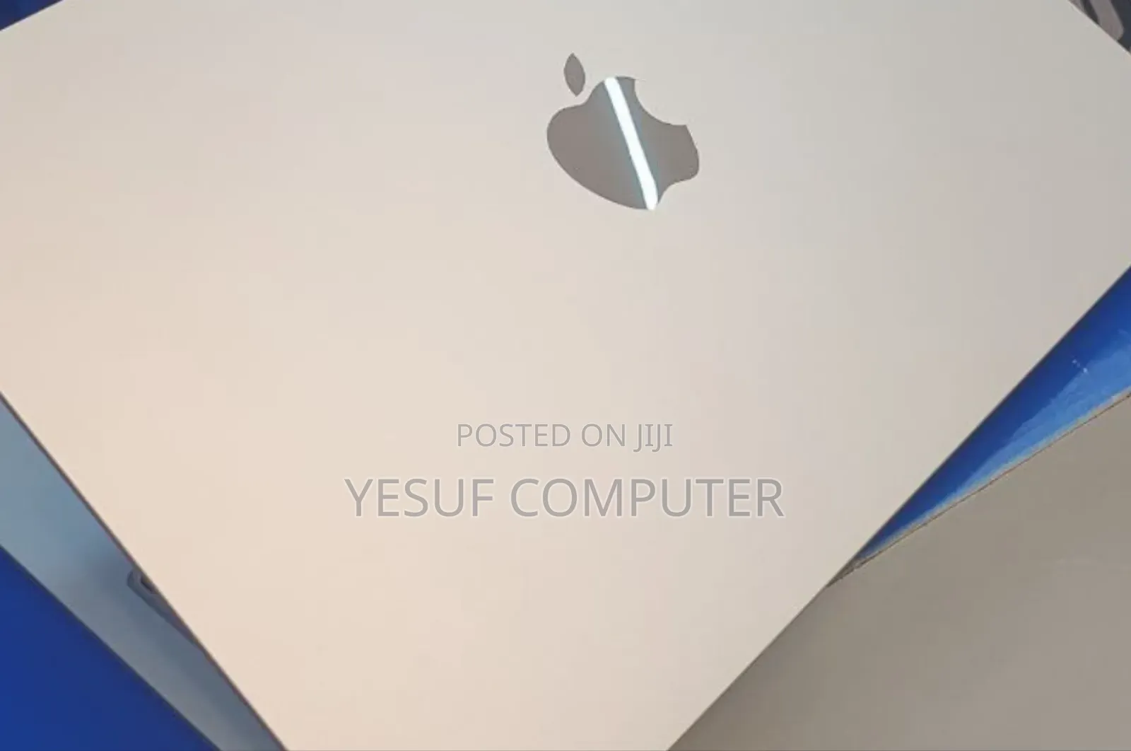 New Laptop Apple MacBook Air 2025 M4 13-Inch 16GB Apple M4 SSD 256GB