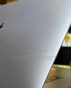 New Laptop Apple MacBook Air 8GB Apple M1 Max SSD 256GB