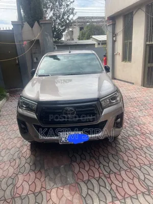 Toyota Hilux Revo Double Cab Deisel 2.4 AWD 2020 Gray