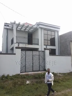 Furnished 10bdrm House in ዱከም, East Shewa for sale