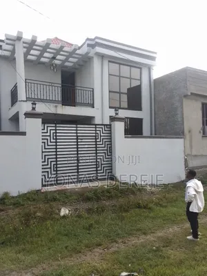 Furnished 10bdrm House in ዱከም, East Shewa for sale