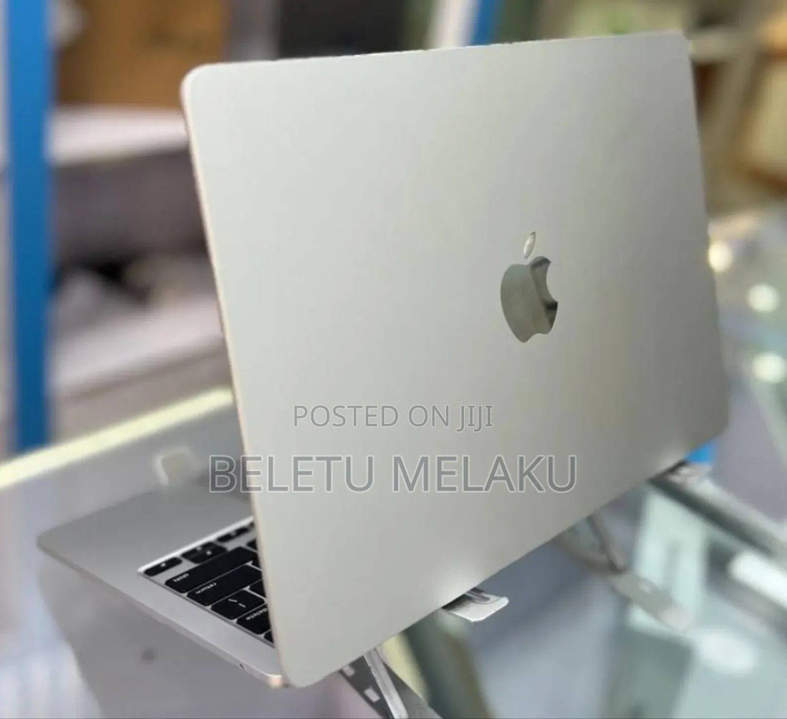 New Laptop Apple MacBook Air 2025 M4 15-Inch 16GB Apple M4 SSD 256GB