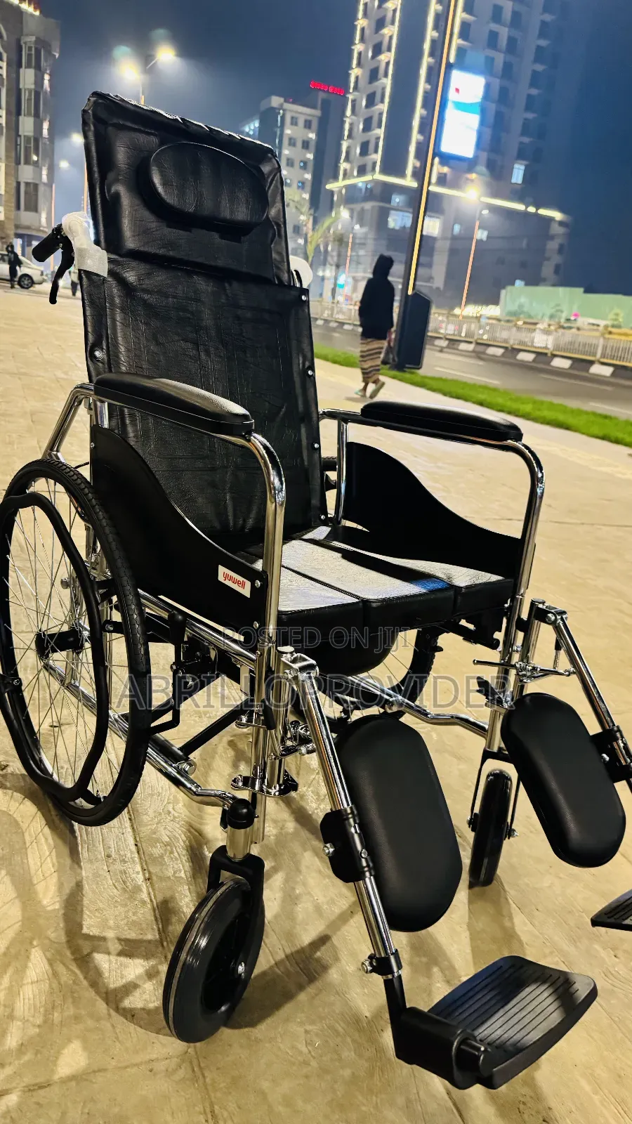 Toilet Wheelchair田wheelchair口wheelchair水wheelchair 田wheelchair 山wheels