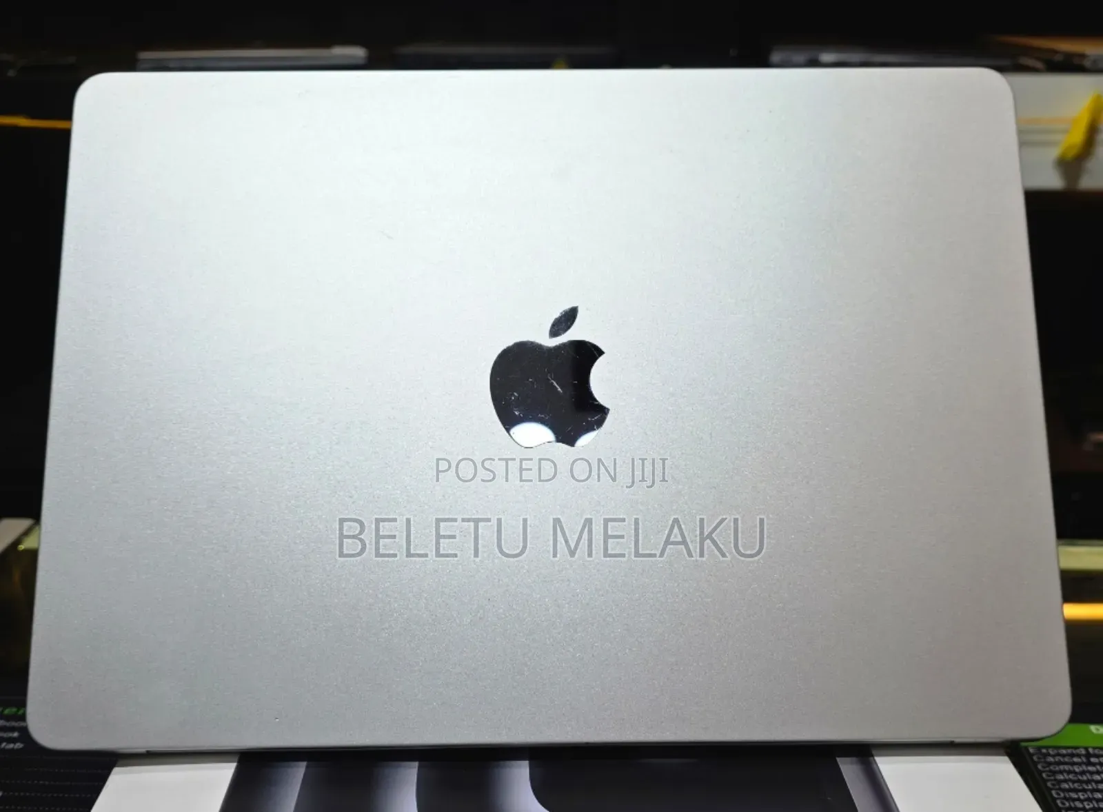 New Laptop Apple MacBook Air 2022 M2 16GB Apple M2 SSD 256GB