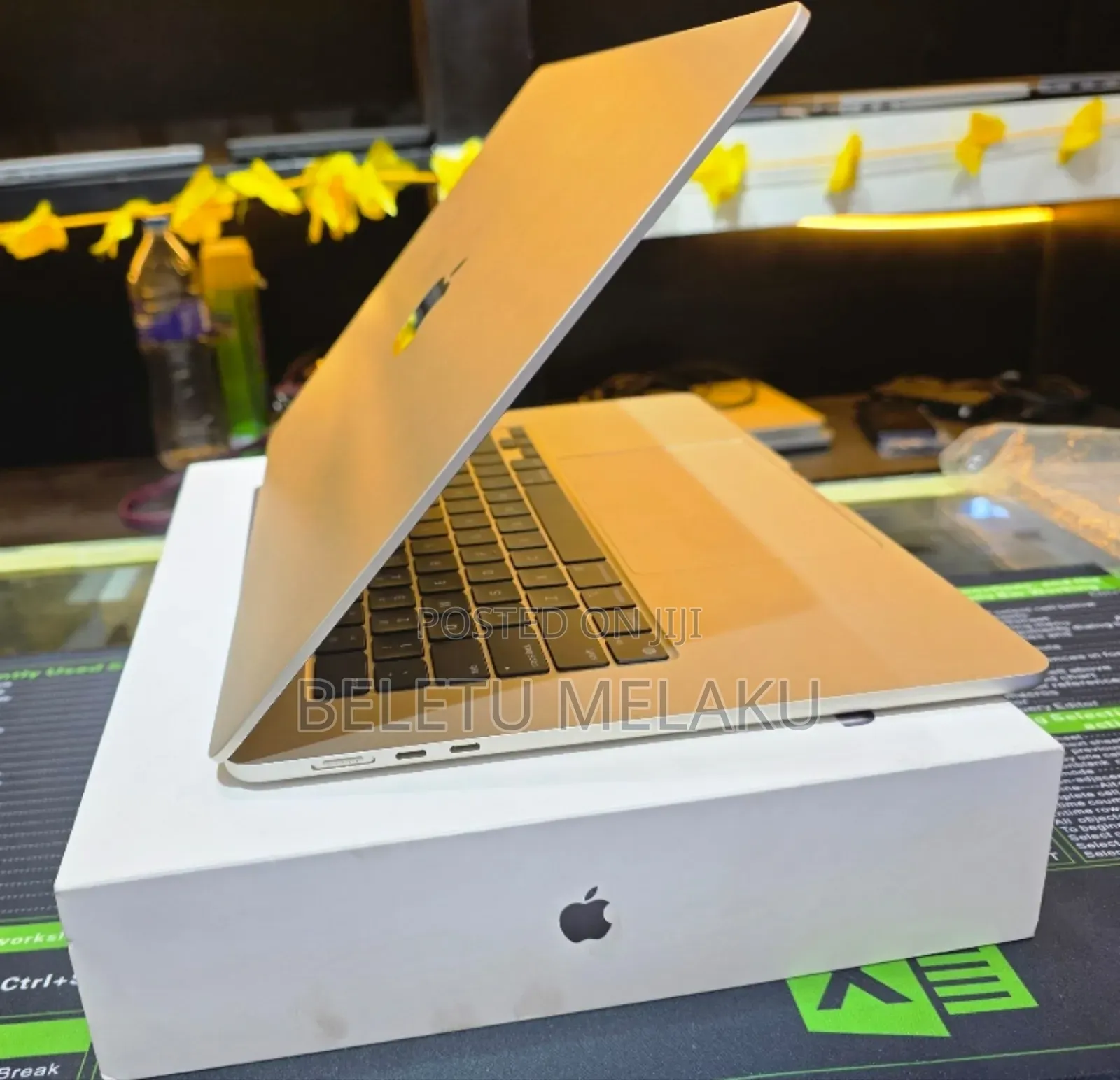 New Laptop Apple MacBook Air 2024 M3 15-Inch 8GB Apple M3 SSD 256GB