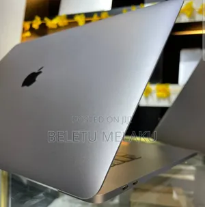 New Laptop Apple MacBook Pro 2019 32GB Intel Core I9 SSD 1T