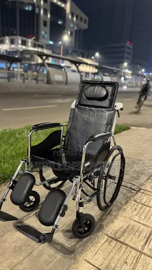 Photo - Multifaetianal Wheelchair田wheelchair 水wheelchair廿wheelchair 手wheelchai