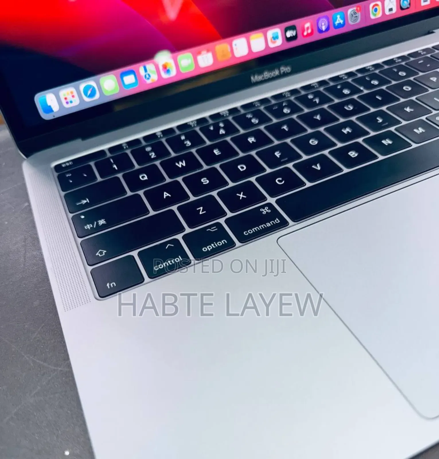 New Laptop Apple MacBook Pro 2017 8GB Intel Core I7 SSD 512GB