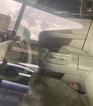 New Toyota bZ3 2025 Off white