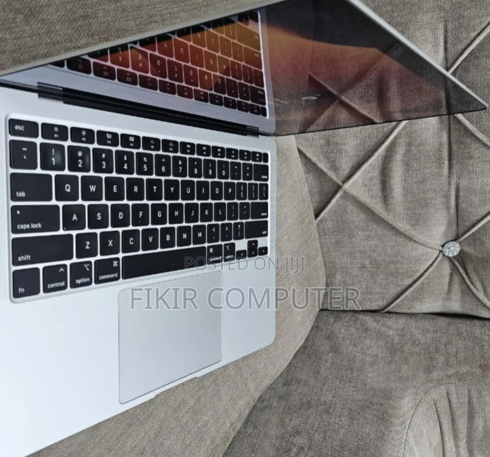 New Laptop Apple MacBook Air 2020 M1 8GB Intel Core I5 SSD 512GB