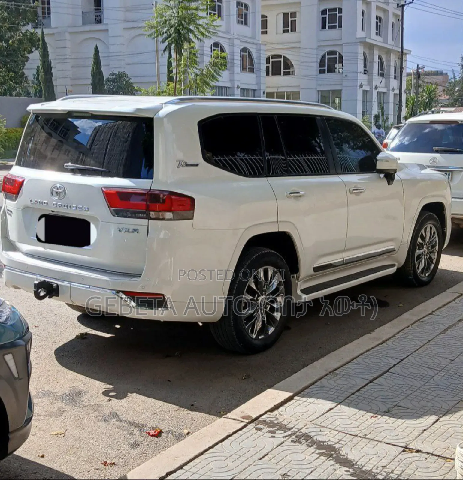 Toyota Land Cruiser 2022 White