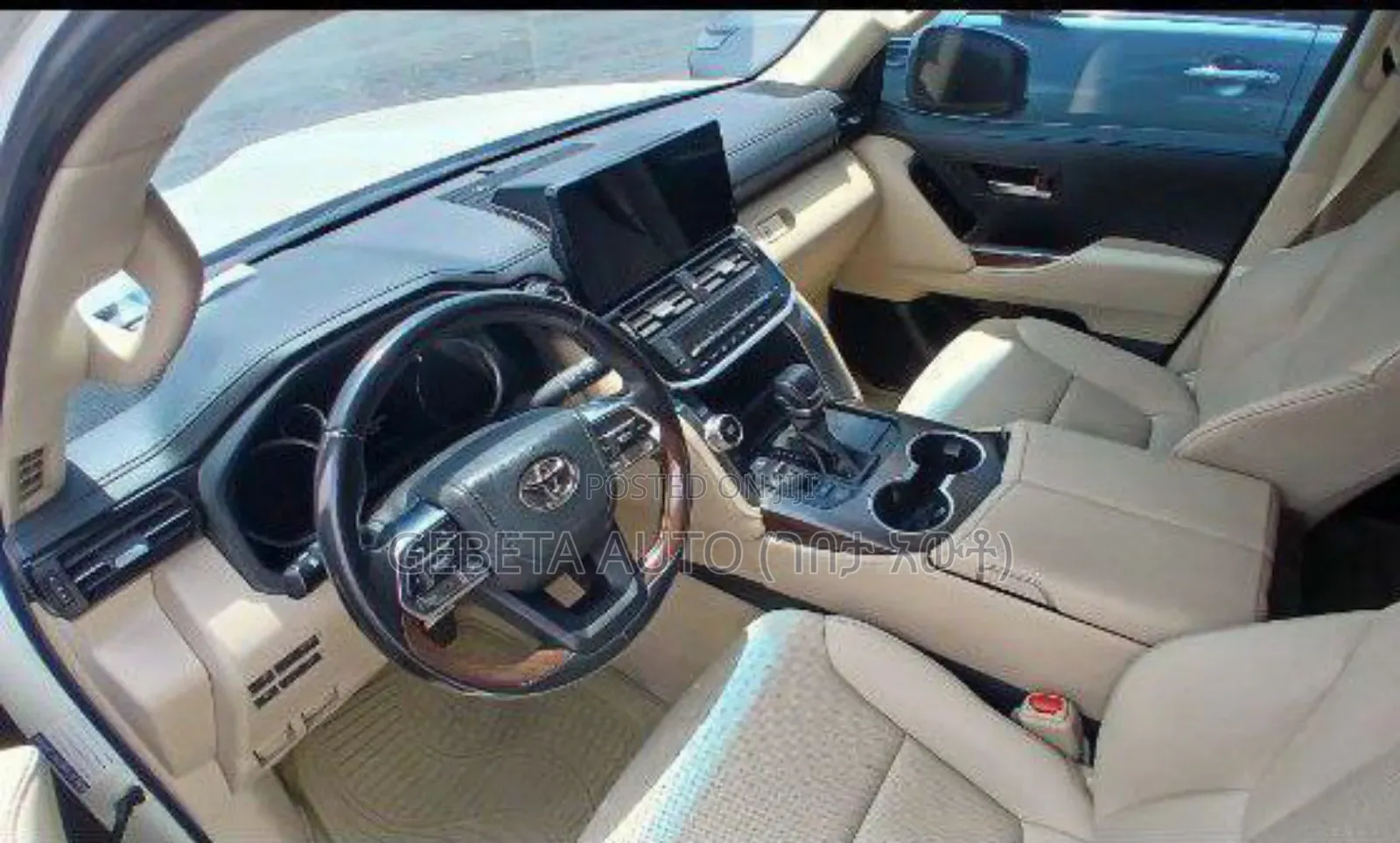 Toyota Land Cruiser 2022 White