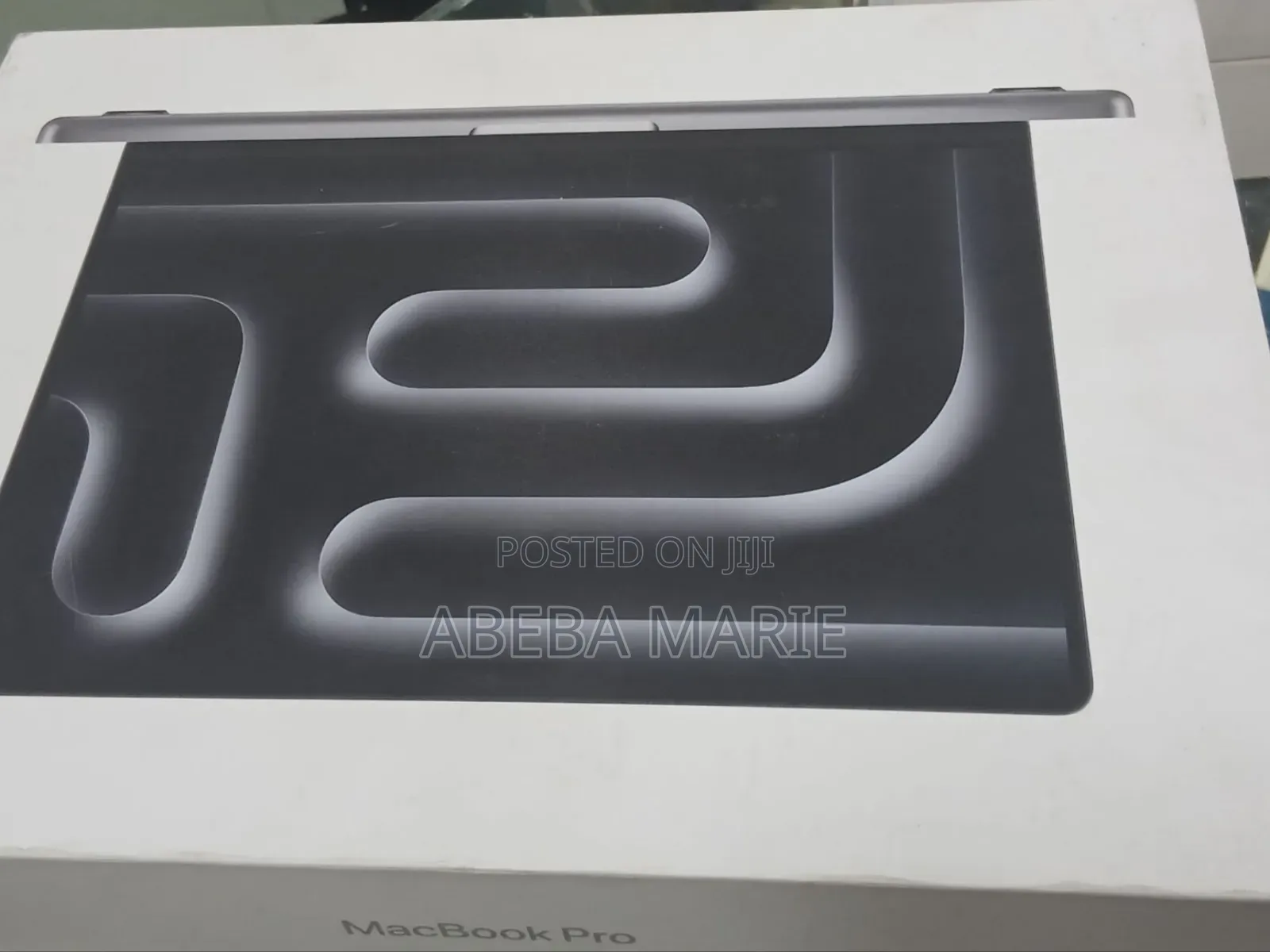 New Laptop Apple MacBook Pro 2024 M3 14-Inch 8GB Apple M3 Pro SSD 512GB