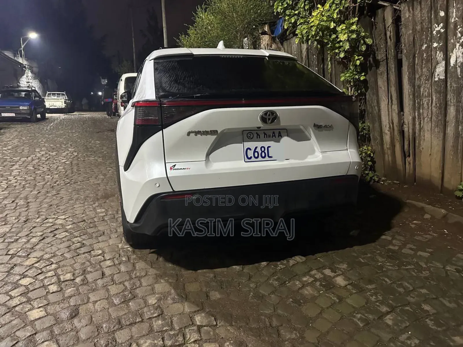 Toyota bZ4X 71.4 kWh AWD 2023 White