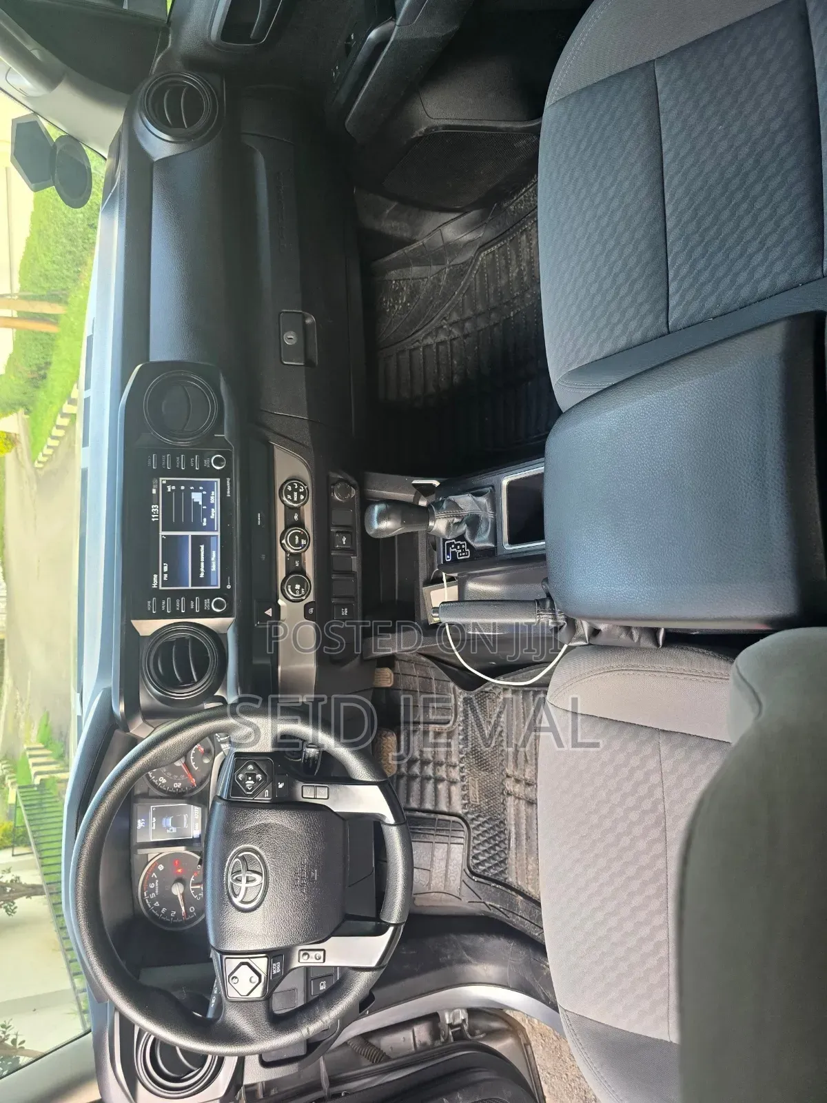 Toyota Tacoma 2020 Silver