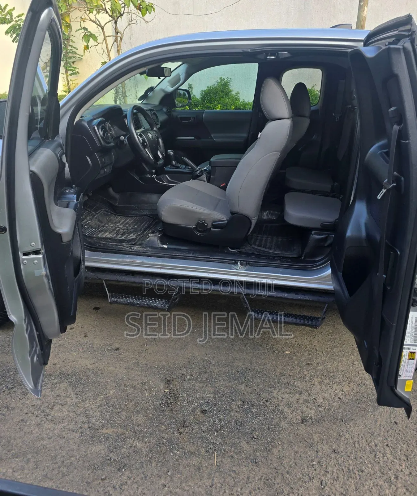 Toyota Tacoma 2020 Silver