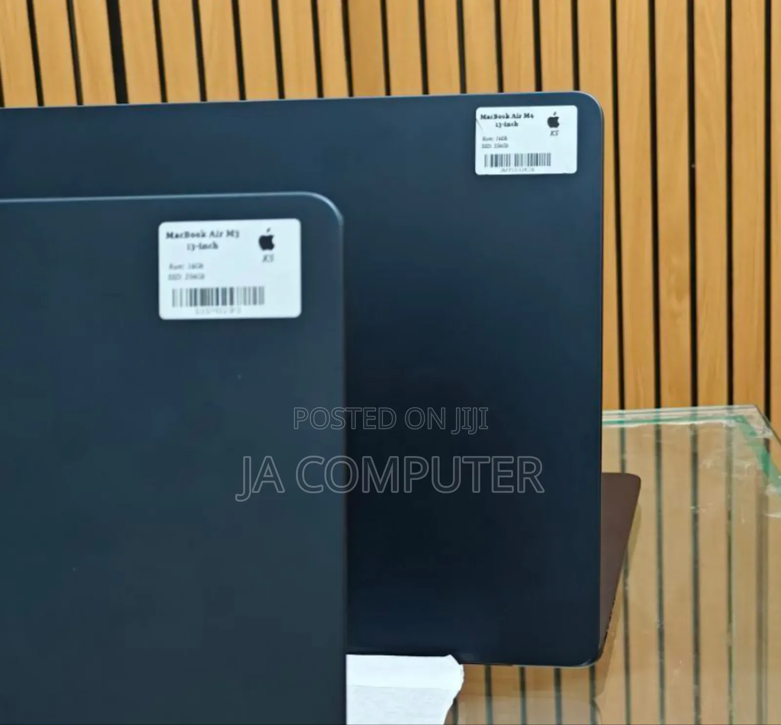 New Laptop Apple MacBook Air 2024 M3 13-Inch 16GB Apple M3 SSD 256GB