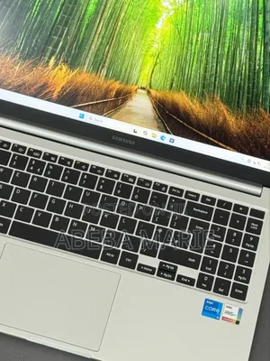 New Laptop Samsung 8GB Intel Core I5 SSD 512GB