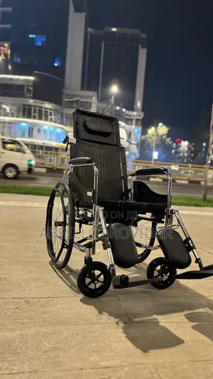 Photo - Toilet Wheelchair田wheelchair口wheelchair廿wheelchair口wheelchair 山wheelch