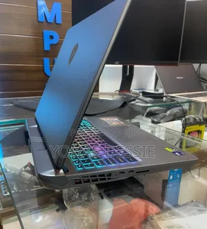 New Laptop MSI Vector 16 HX AI A2XWIG 16GB Intel Core Ultra 7 SSD 1T