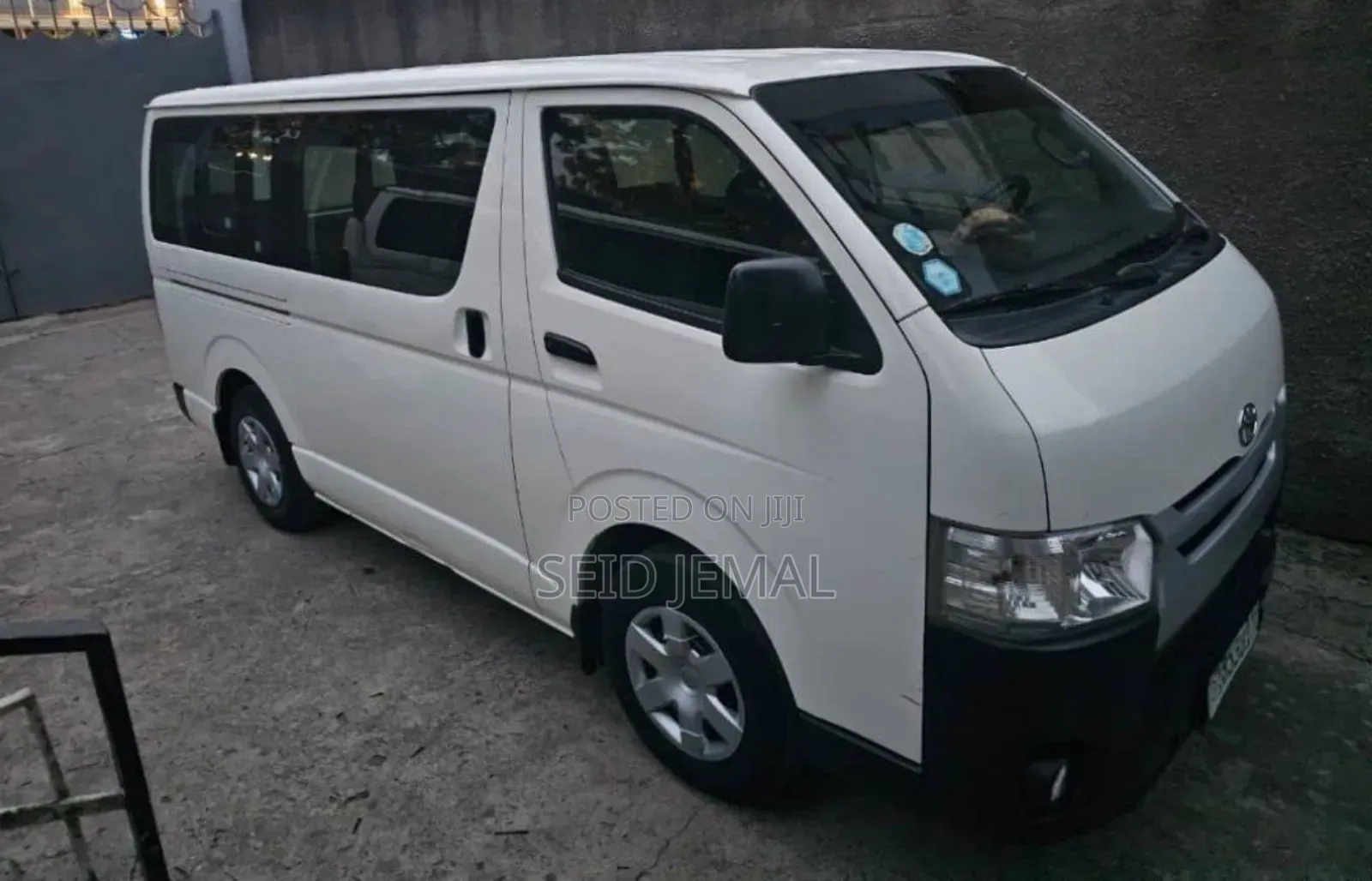 Toyota HiAce 2020 White