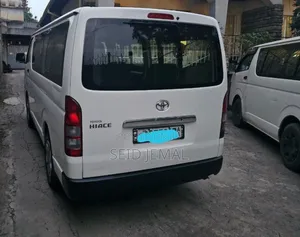 Toyota HiAce 2020 White