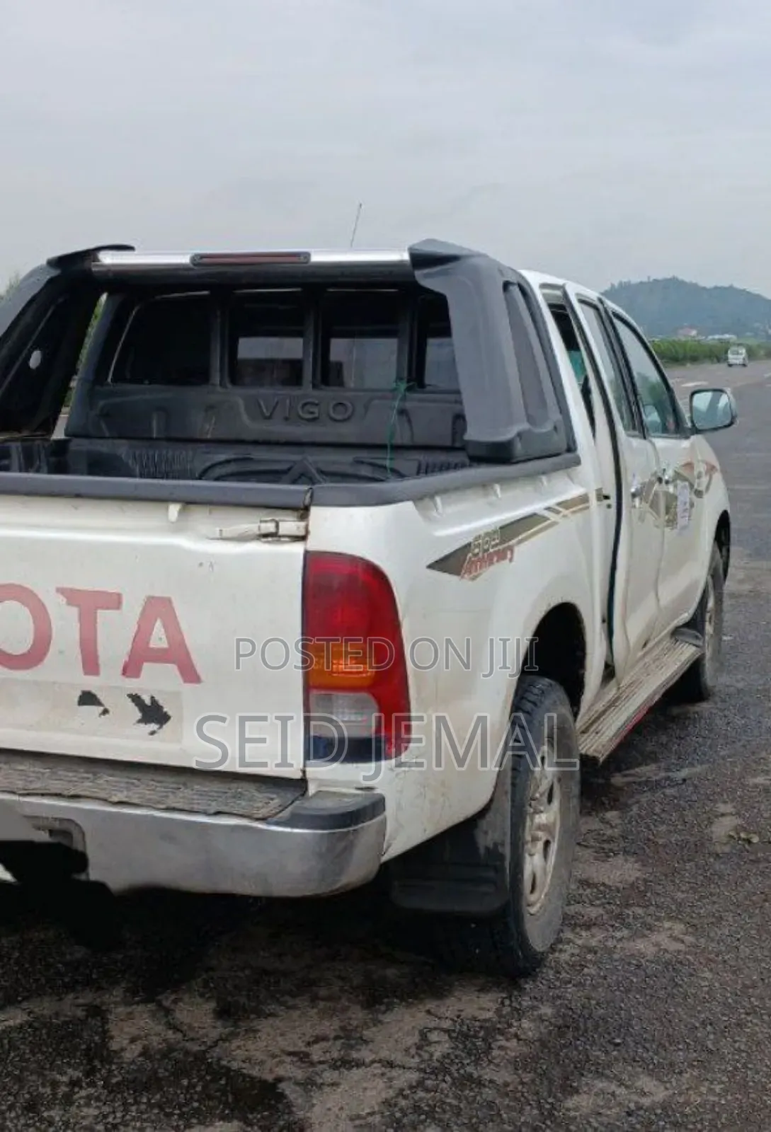 Toyota Hilux 2008 White