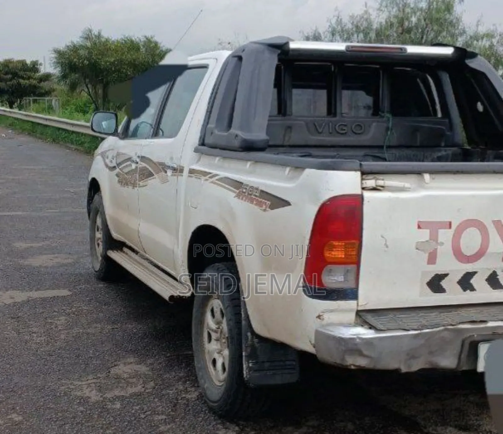 Toyota Hilux 2008 White
