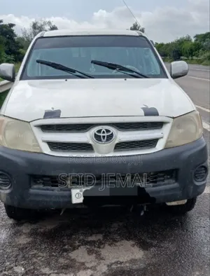 Toyota Hilux 2008 White