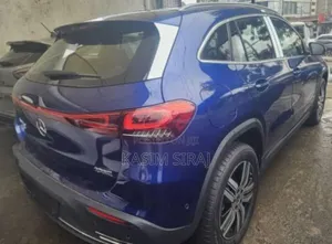 Mercedes-Benz EQB 250 FWD 2023 Blue