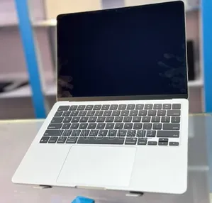 Photo - New Laptop Apple MacBook Air 2025 M4 13-Inch 16GB SSD 256GB