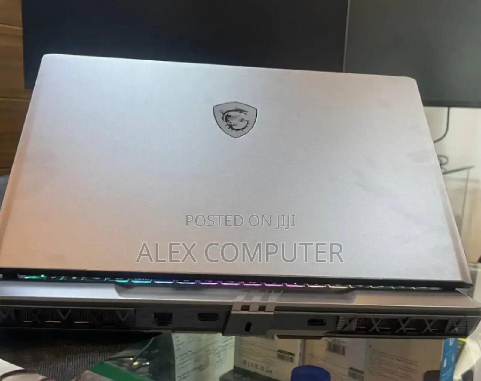 New Laptop MSI Vector 16 HX AI A2XWIG 16GB Intel Core Ultra 7 SSD 1T