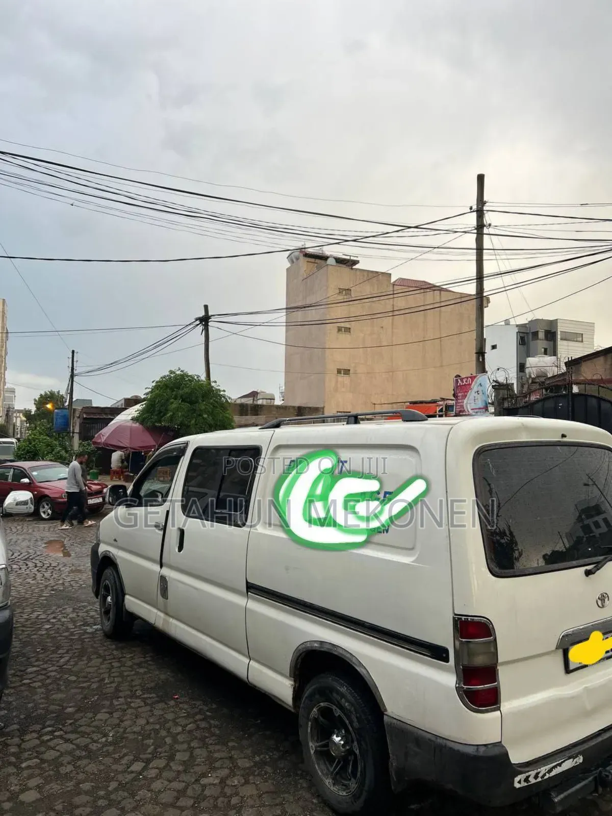 Toyota HiAce 2010 White