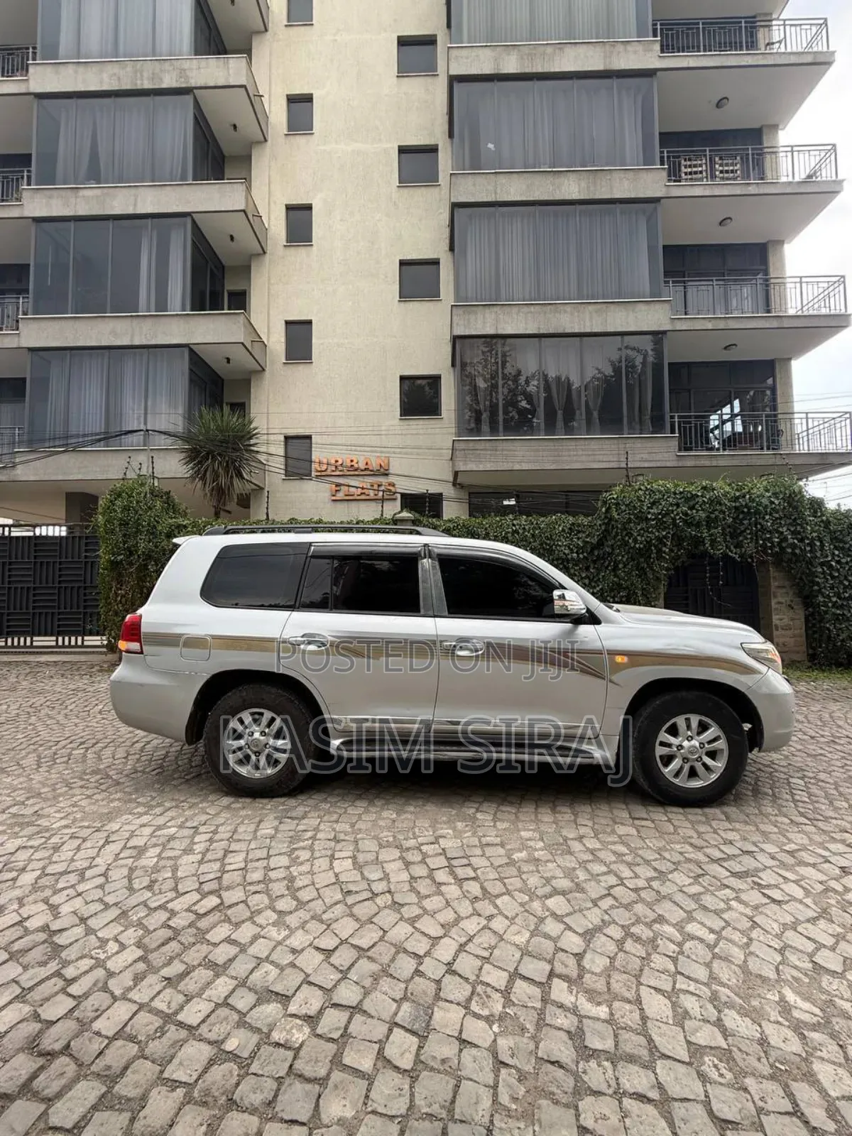Toyota Land Cruiser 100 4.2 2008 Silver