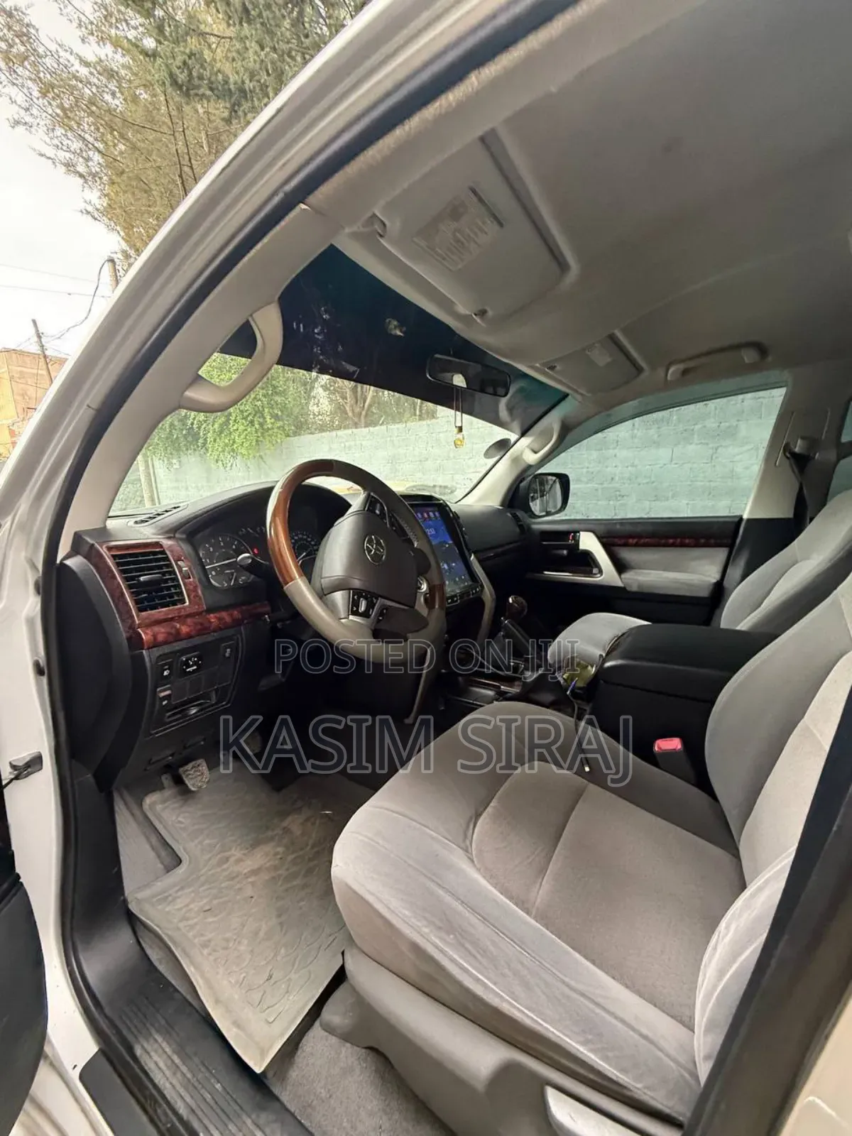 Toyota Land Cruiser 100 4.2 2008 Silver