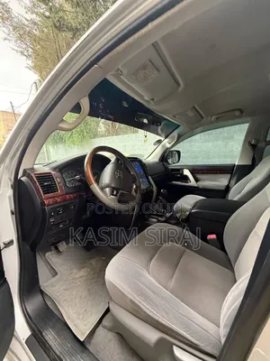 Toyota Land Cruiser 100 4.2 2008 Silver