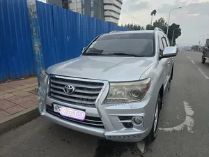 Toyota Land Cruiser 4.5 V8 TD GX-R 2011 Silver