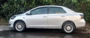 Toyota Yaris 2009 Silver