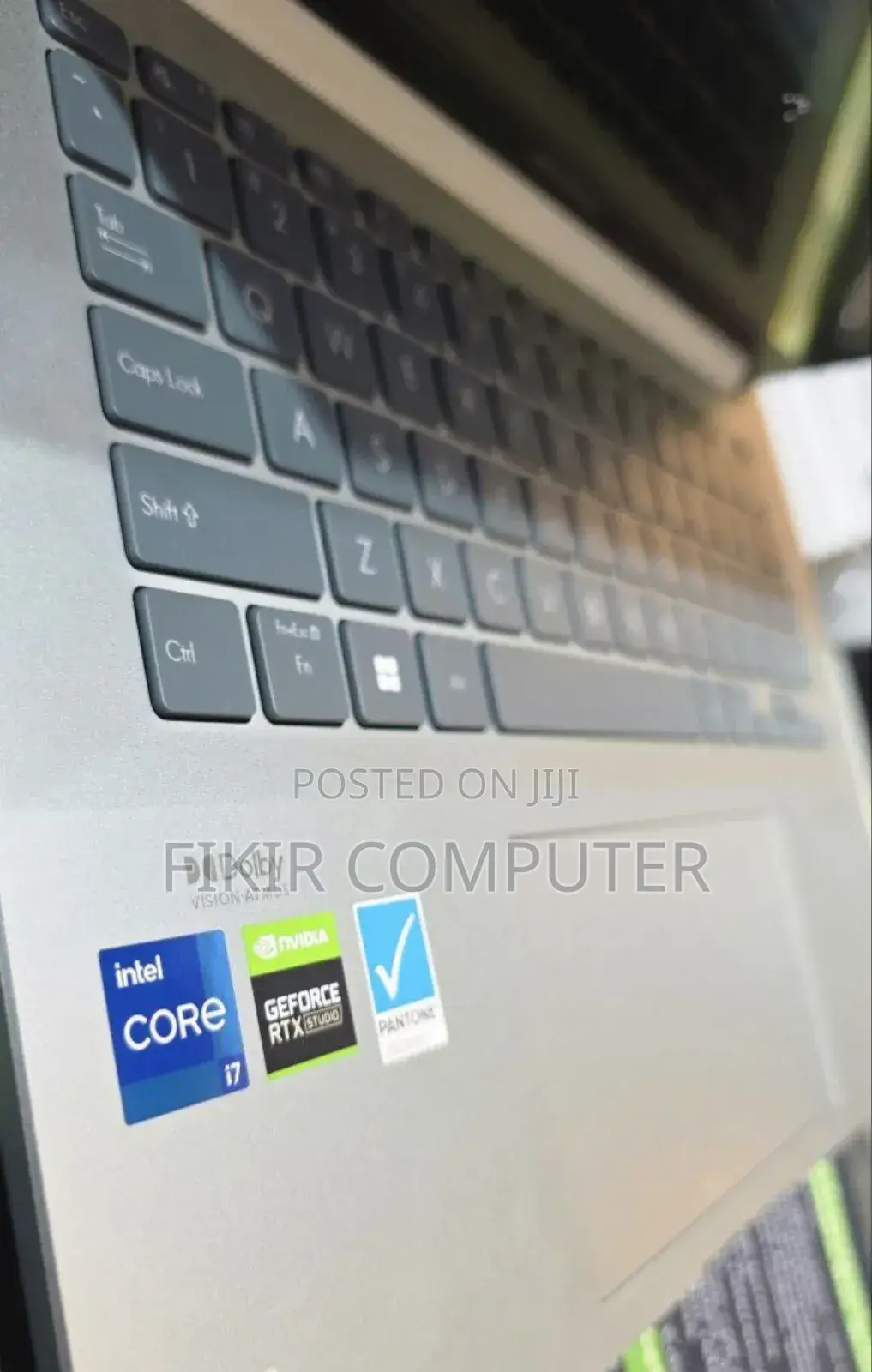 New Laptop Asus ZenBook UX430UQ 16GB Intel Core I7 SSD 512GB