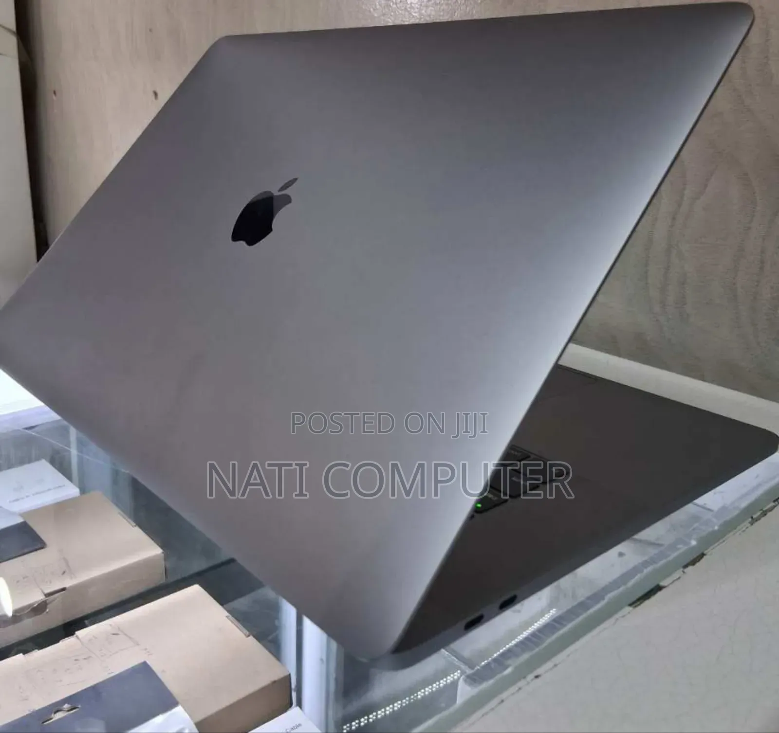 New Laptop Apple MacBook Pro 2019 32GB Intel Core I9 SSD 512GB