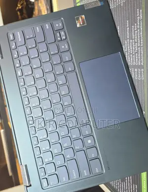 New Laptop Lenovo ThinkPad Yoga 16GB AMD Ryzen 7 SSD 1T